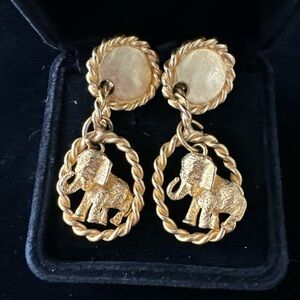 VINTAGE GANTOS Gold Elephant Dangle CLIP Earrings